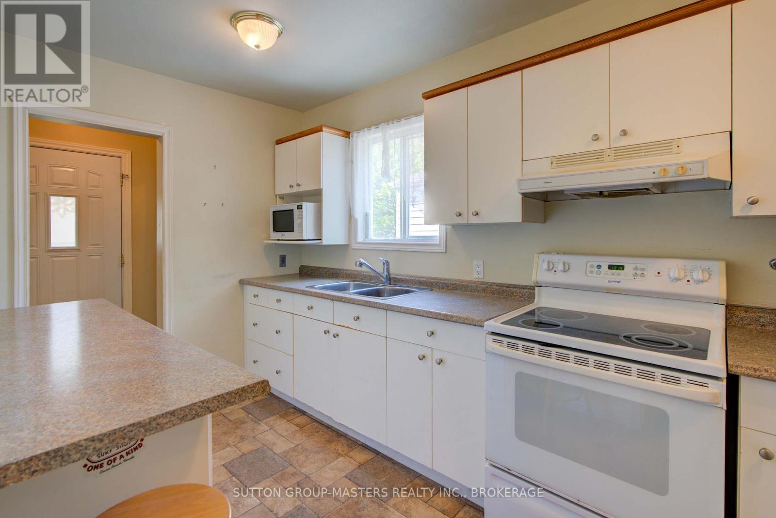 307 Palace Road, Kingston (Central City East), Ontario  K7L 4T4 - Photo 17 - X12388324