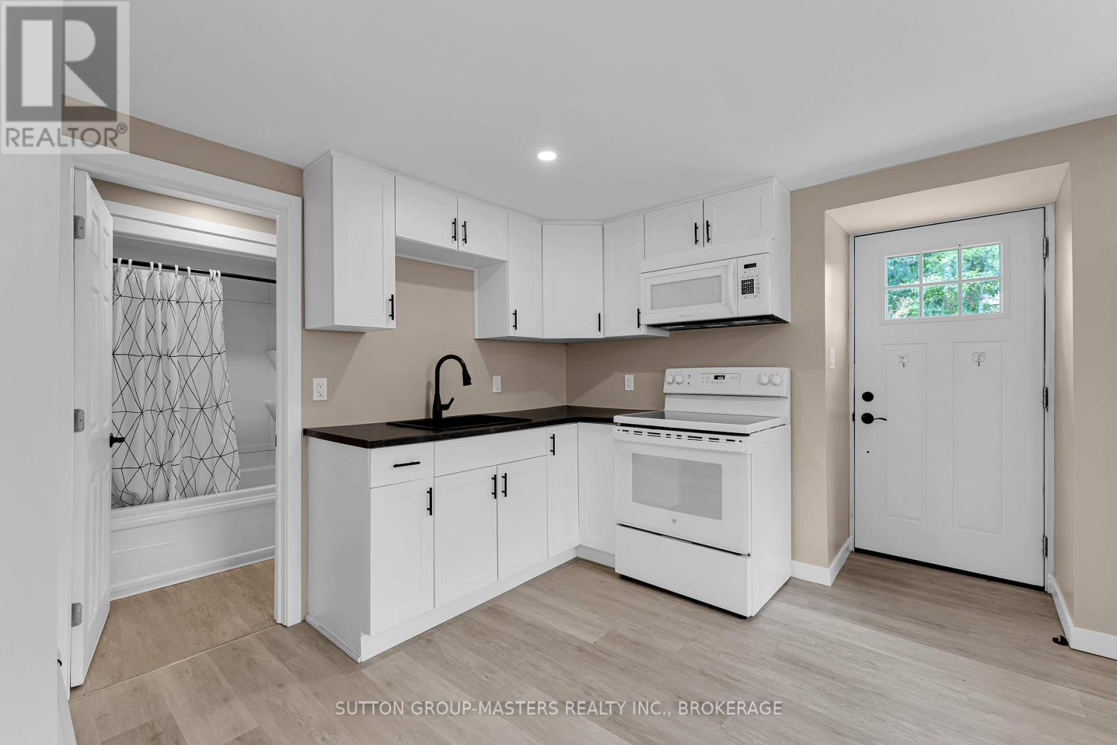 45 Quabbin Road, Front Of Yonge, Ontario  K0E 1R0 - Photo 10 - X12388347