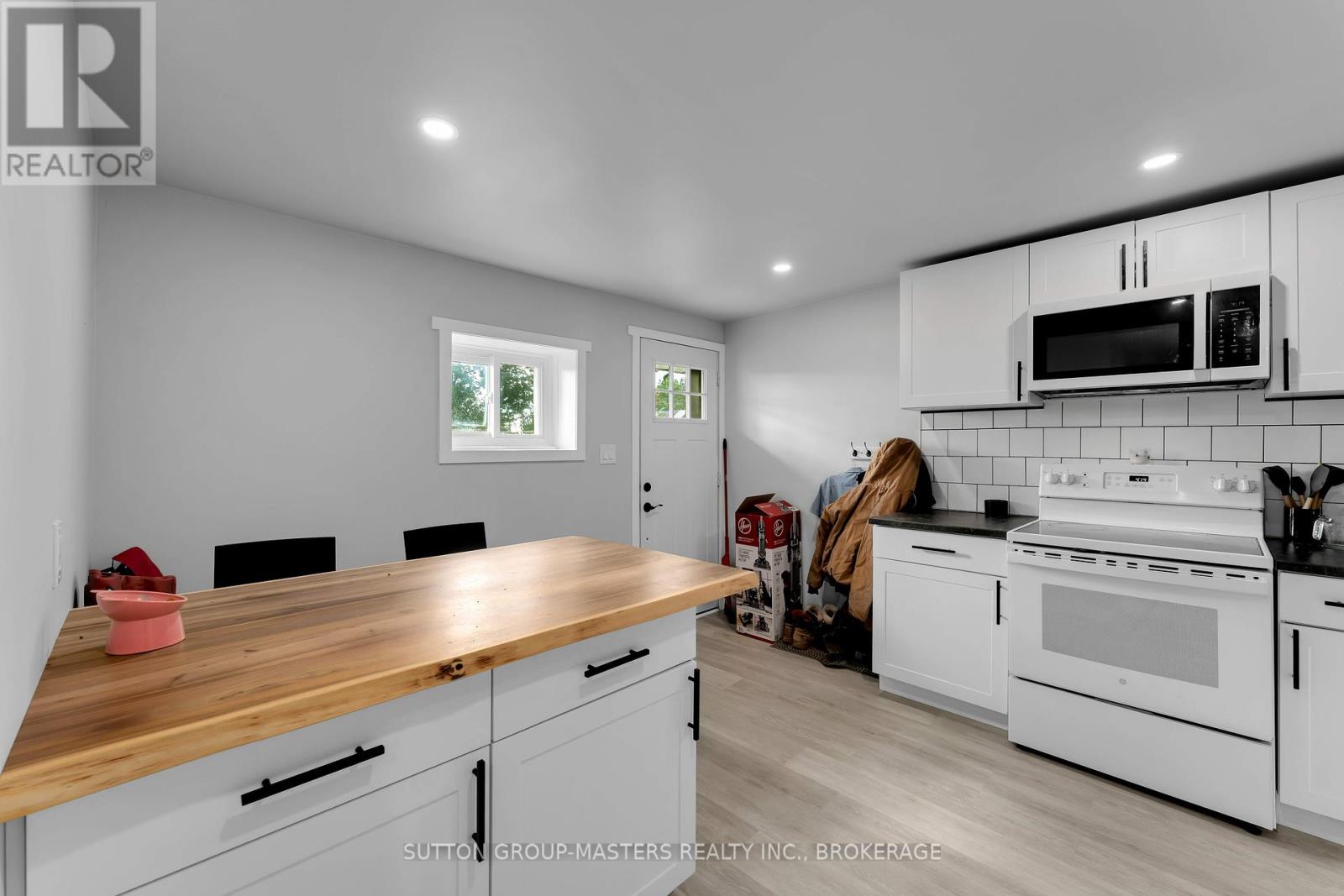 45 Quabbin Road, Front Of Yonge, Ontario  K0E 1R0 - Photo 23 - X12388347