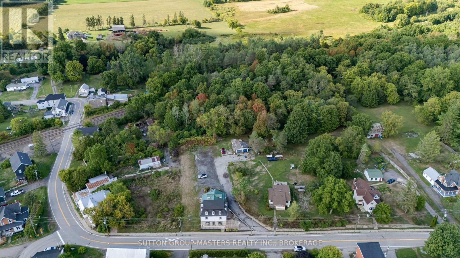 45 Quabbin Road, Front Of Yonge, Ontario  K0E 1R0 - Photo 35 - X12388347