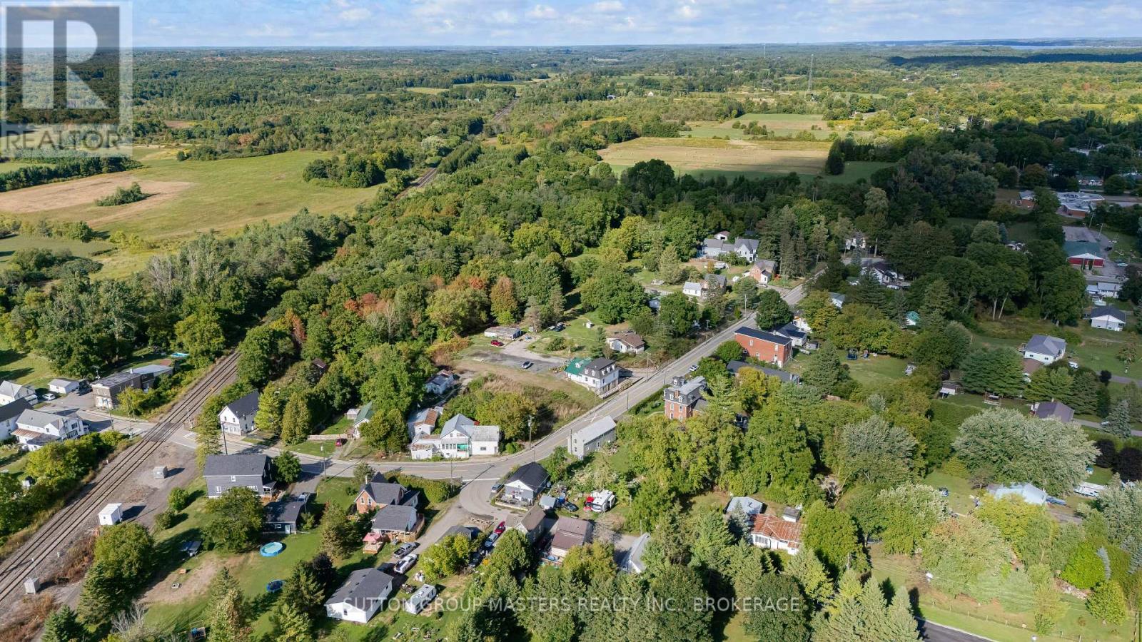 45 Quabbin Road, Front Of Yonge, Ontario  K0E 1R0 - Photo 36 - X12388347