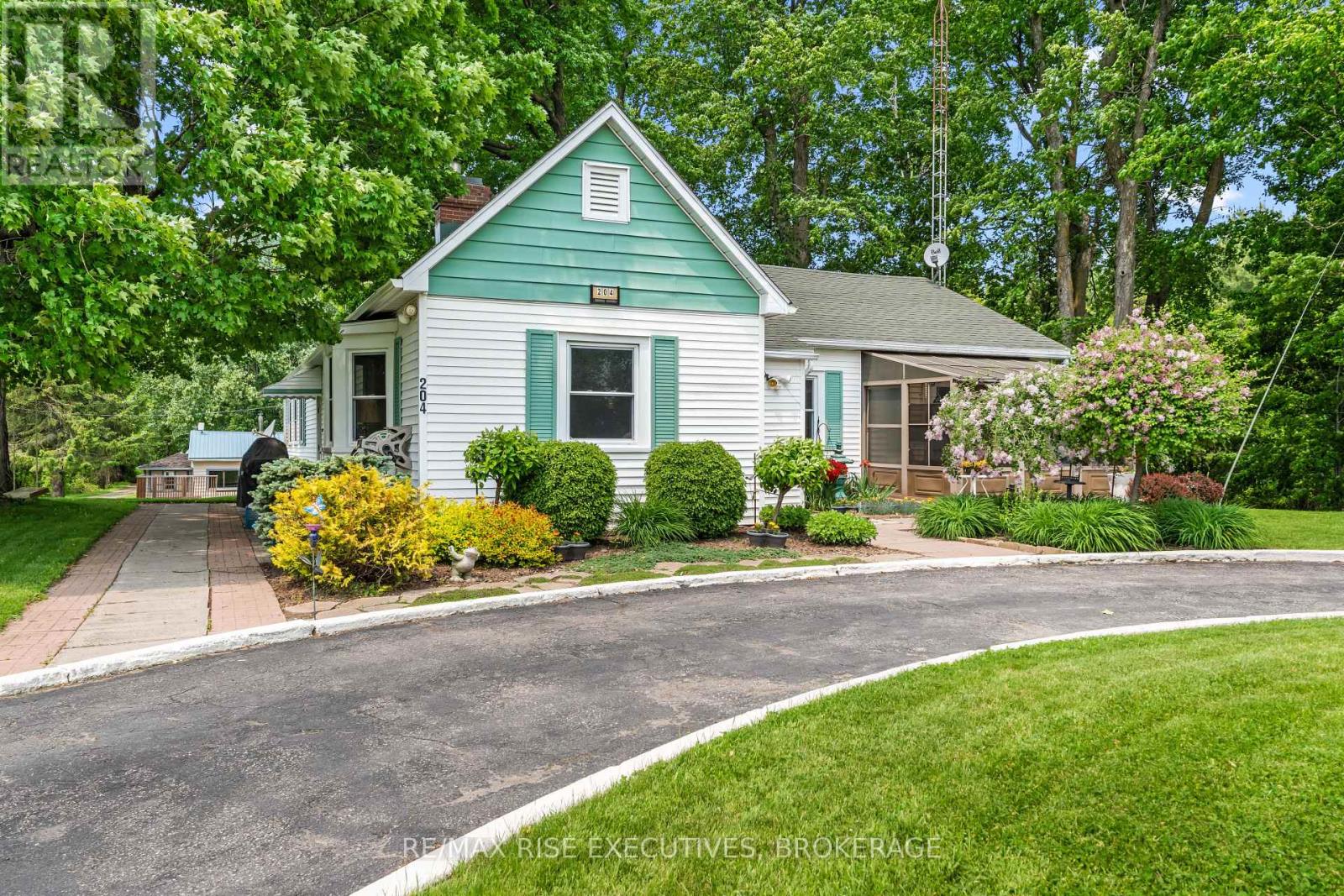 204 R33 N, Rideau Lakes, Ontario  K0G 1V0 - Photo 29 - X12388360