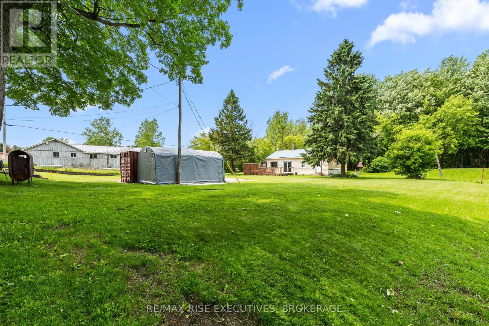 204 R33 N, Rideau Lakes, Ontario  K0G 1V0 - Photo 33 - X12388360