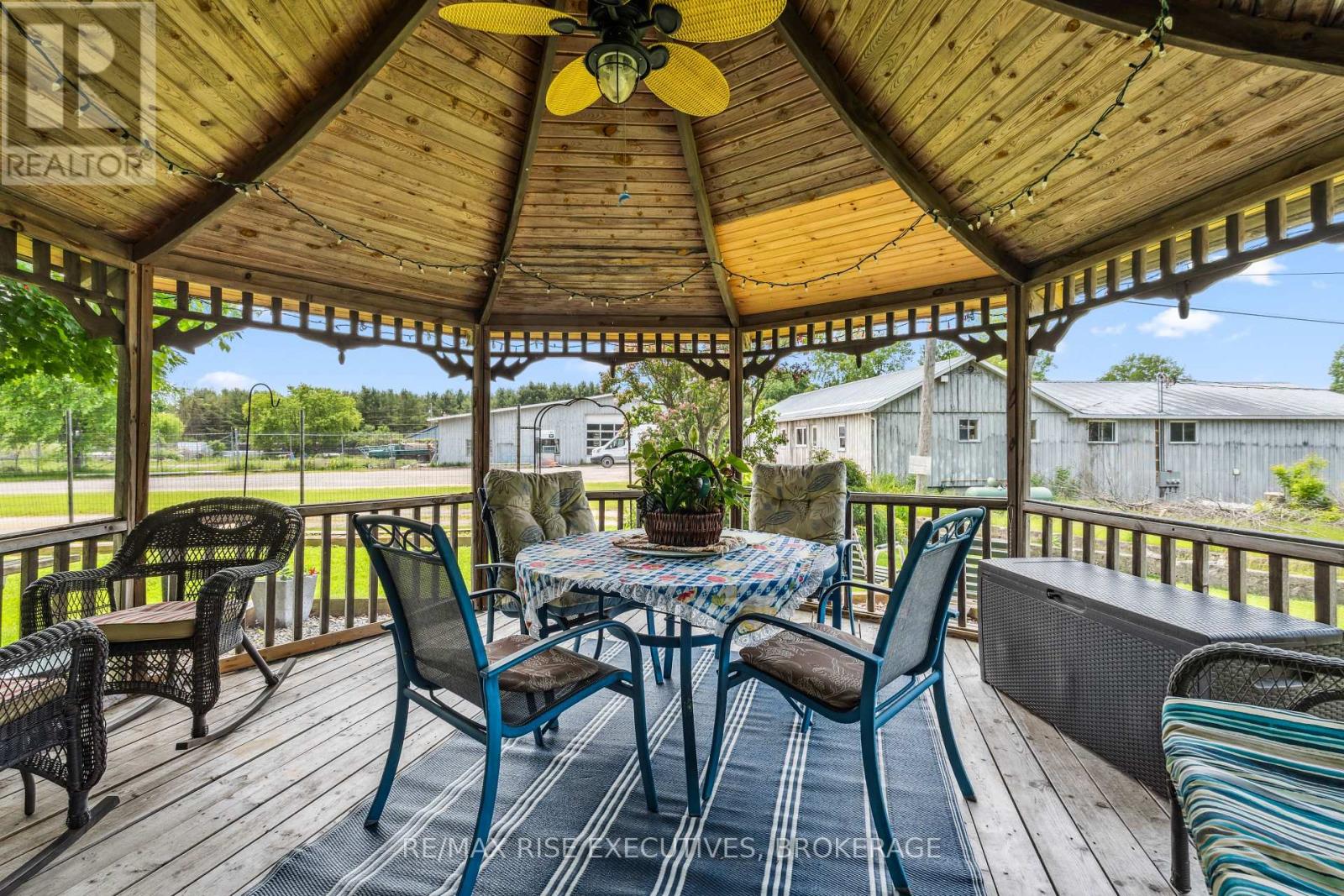 204 R33 N, Rideau Lakes, Ontario  K0G 1V0 - Photo 36 - X12388360