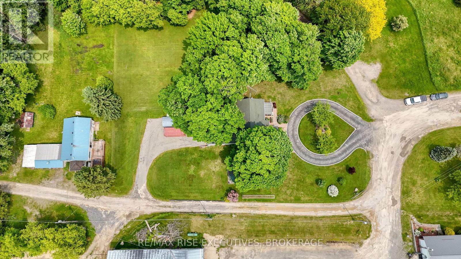 204 R33 N, Rideau Lakes, Ontario  K0G 1V0 - Photo 38 - X12388360