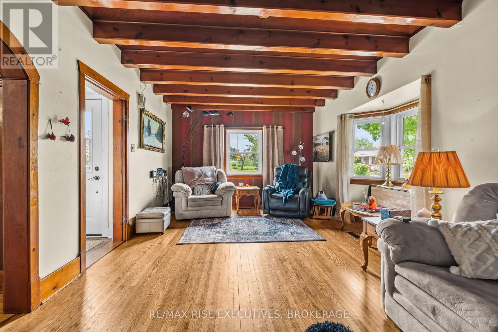 204 R33 N, Rideau Lakes, Ontario  K0G 1V0 - Photo 8 - X12388360