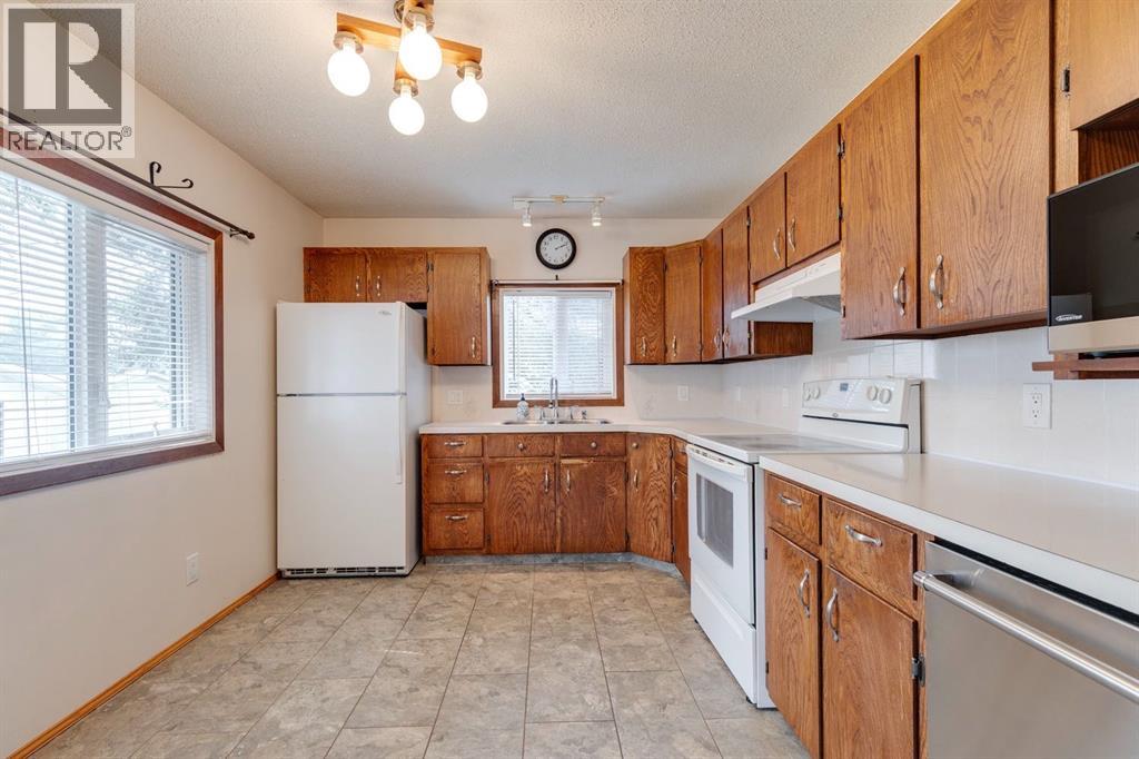 429 3 Avenue Ne, Airdrie, Alberta  T4B 1R8 - Photo 23 - A2254173