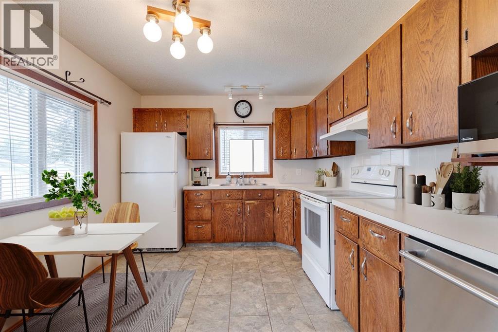 429 3 Avenue Ne, Airdrie, Alberta  T4B 1R8 - Photo 20 - A2254173