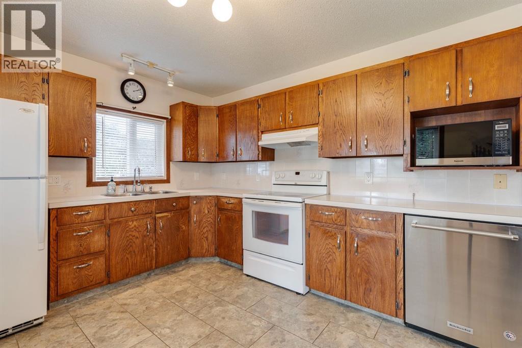 429 3 Avenue Ne, Airdrie, Alberta  T4B 1R8 - Photo 24 - A2254173