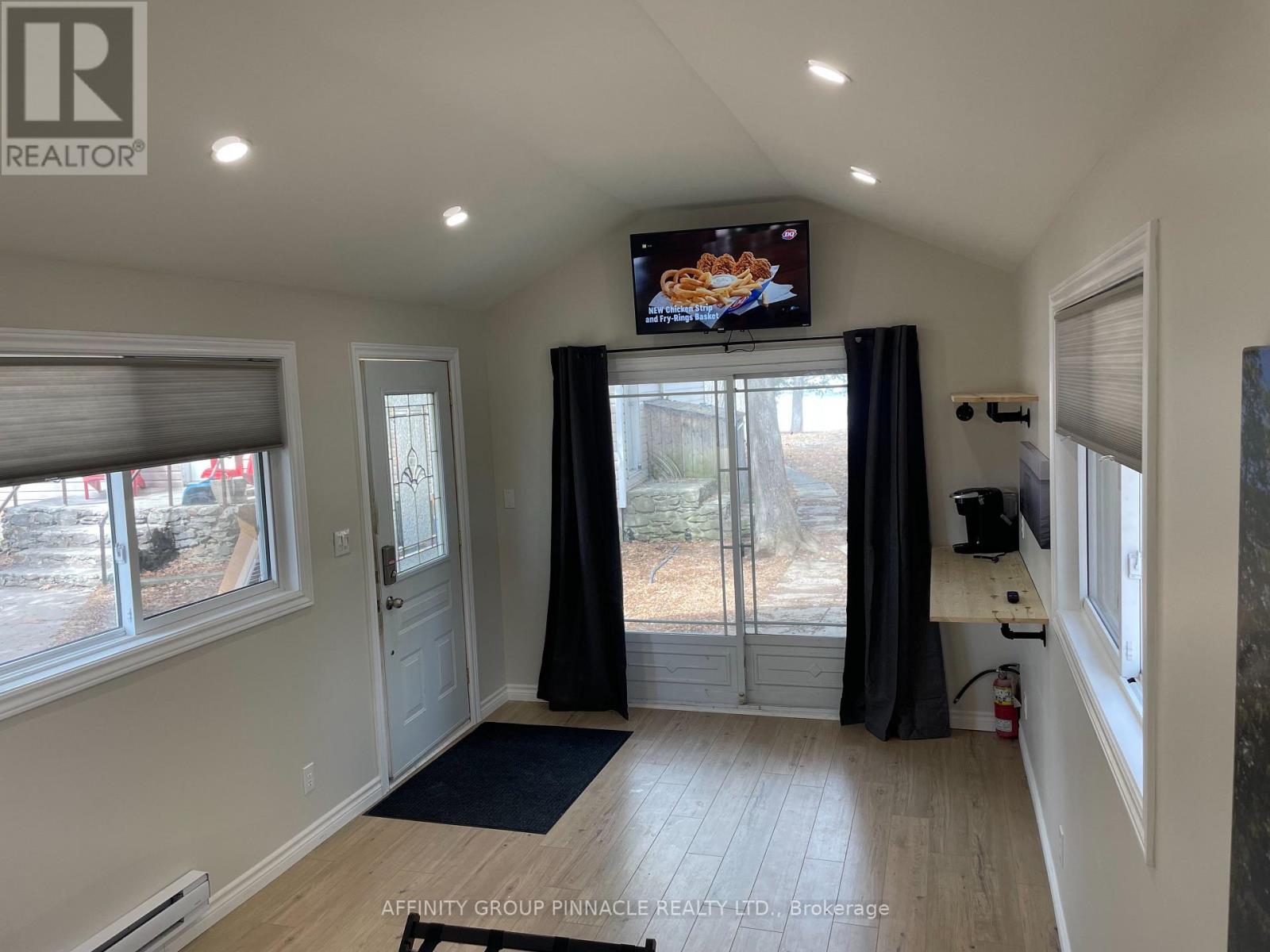 1 Rose Street, Kawartha Lakes, Ontario  K9V 4R6 - Photo 18 - X12388319