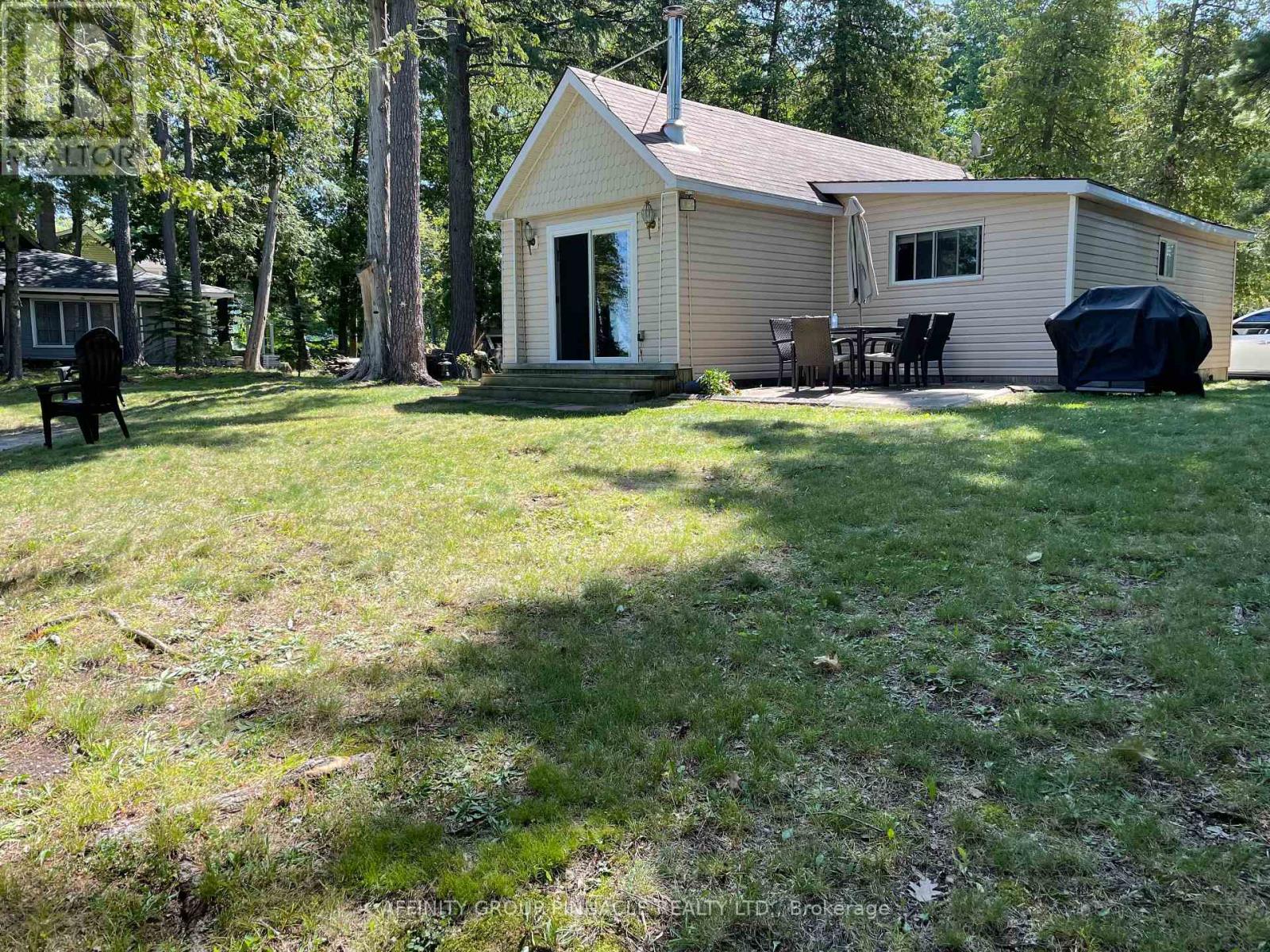 1 Rose Street, Kawartha Lakes, Ontario  K9V 4R6 - Photo 26 - X12388319