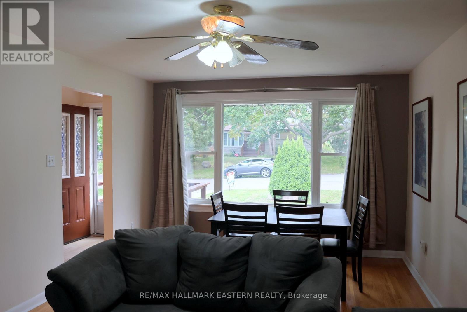350 Dominion Crescent, Peterborough, Ontario  K9H 5H1 - Photo 7 - X12388327
