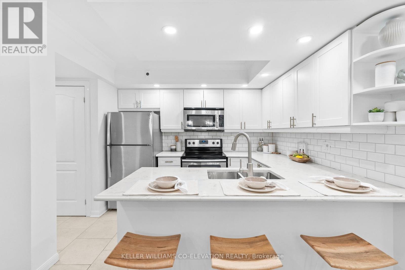 1102 - 11 Shank Street, Toronto, Ontario  M6J 3W9 - Photo 12 - C12388154