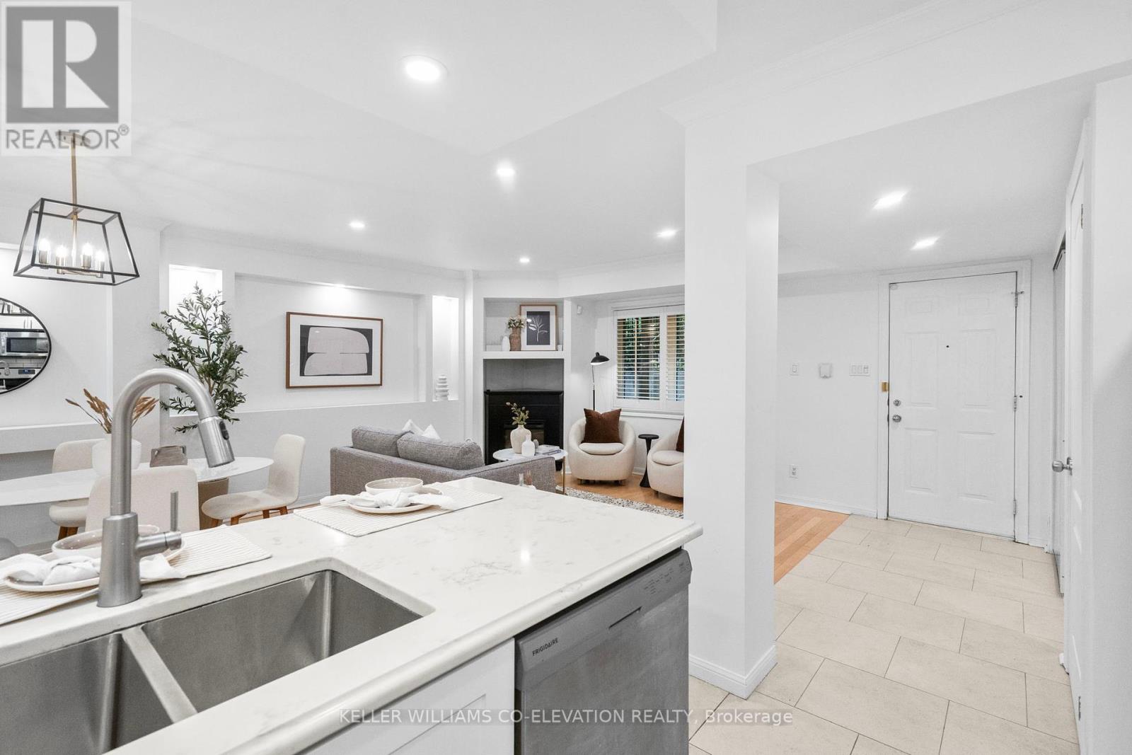 1102 - 11 Shank Street, Toronto, Ontario  M6J 3W9 - Photo 13 - C12388154