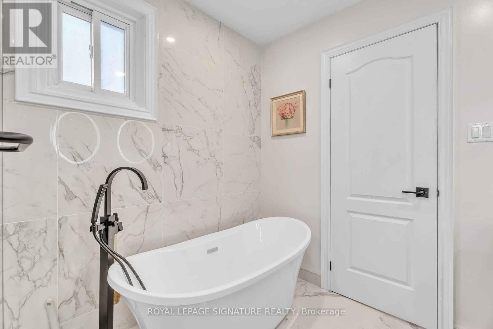 47 Tofino Crescent, Toronto (Banbury-Don Mills), Ontario  M3B 1R9 - Photo 24 - C12388155