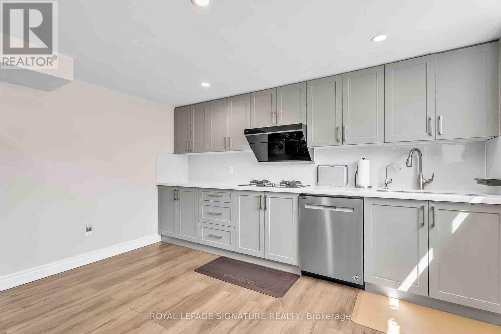 47 Tofino Crescent, Toronto (Banbury-Don Mills), Ontario  M3B 1R9 - Photo 40 - C12388155