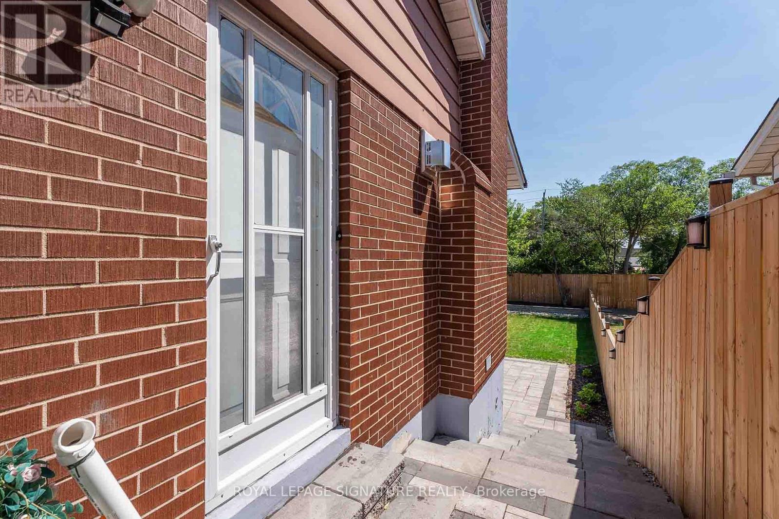47 Tofino Crescent, Toronto (Banbury-Don Mills), Ontario  M3B 1R9 - Photo 45 - C12388155