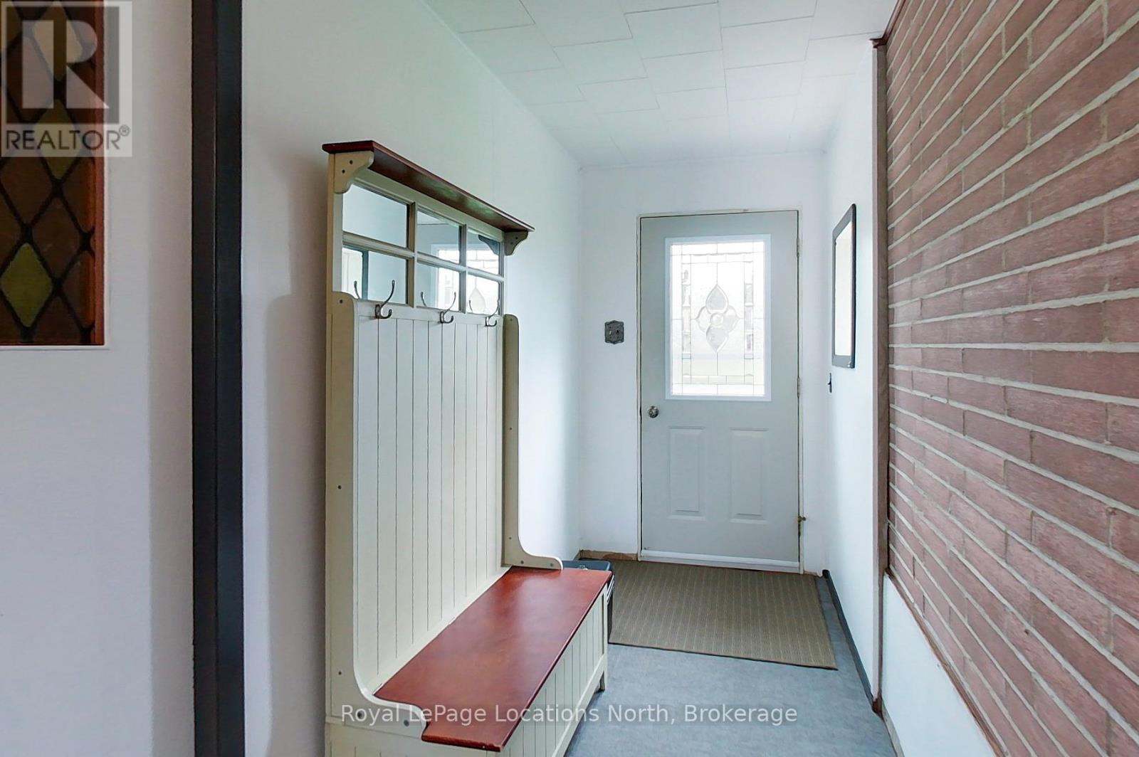 223 Pearson Street, Meaford, Ontario  N4L 1L6 - Photo 14 - X12388401