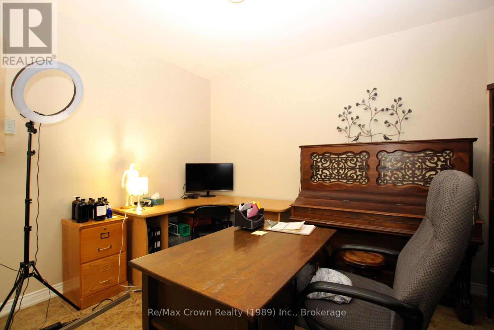 130b Barrett Road, Nipissing (Commanda), Ontario  P0H 1J0 - Photo 29 - X12388411