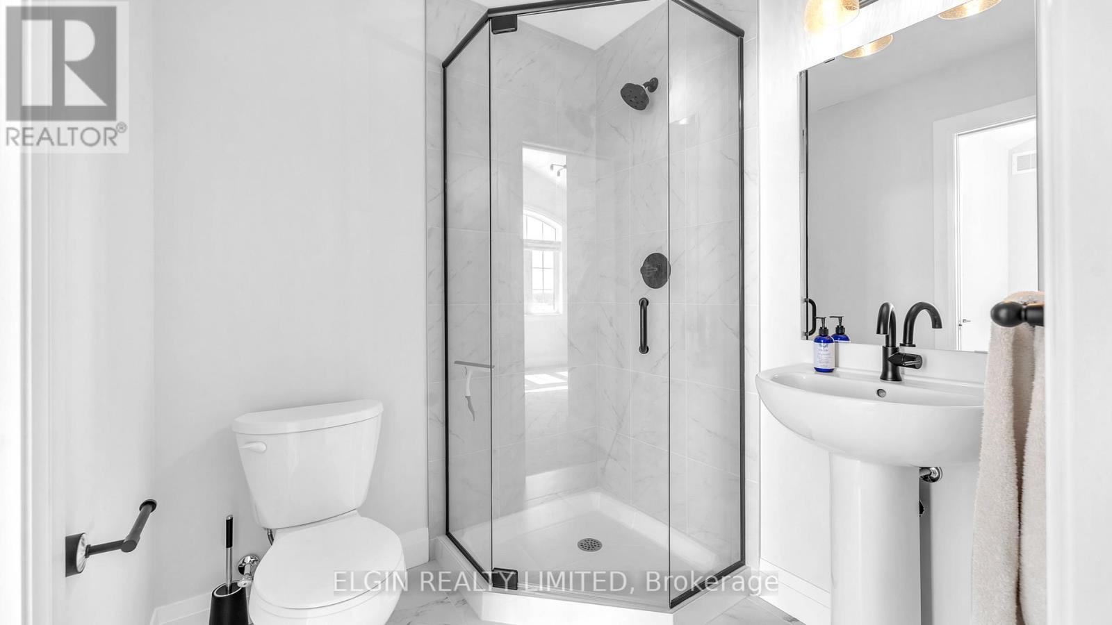 54 Optimist Drive, Southwold, Ontario  N5P 0G4 - Photo 23 - X12388362