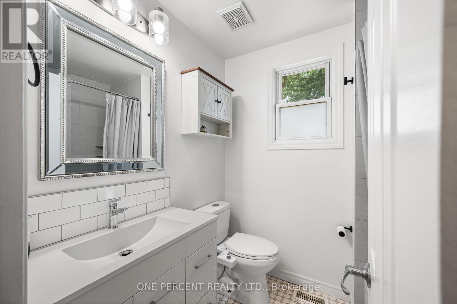 16 Shouldice Crescent, Ottawa, Ontario  K2L 1M9 - Photo 21 - X12388351