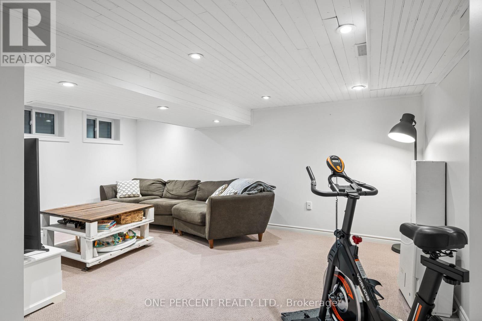 16 Shouldice Crescent, Ottawa, Ontario  K2L 1M9 - Photo 24 - X12388351