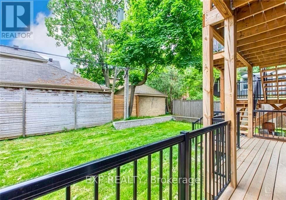 196 Powell Avenue, Ottawa, Ontario  K1S 2A5 - Photo 12 - X12388358