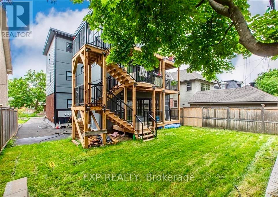 196 Powell Avenue, Ottawa, Ontario  K1S 2A5 - Photo 14 - X12388358