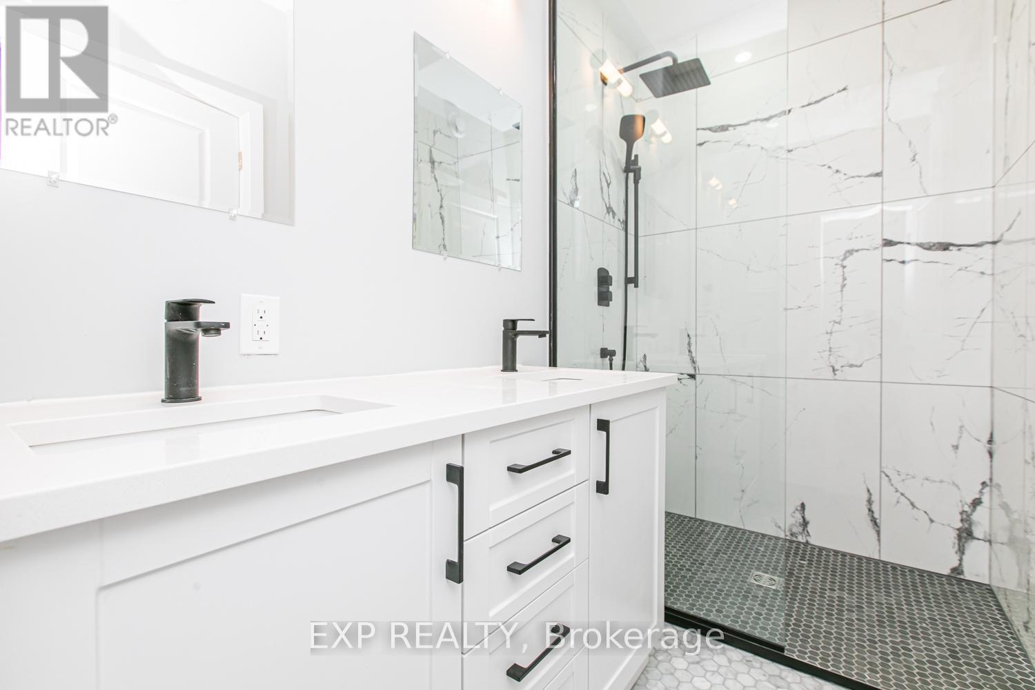 196 Powell Avenue, Ottawa, Ontario  K1S 2A5 - Photo 7 - X12388358
