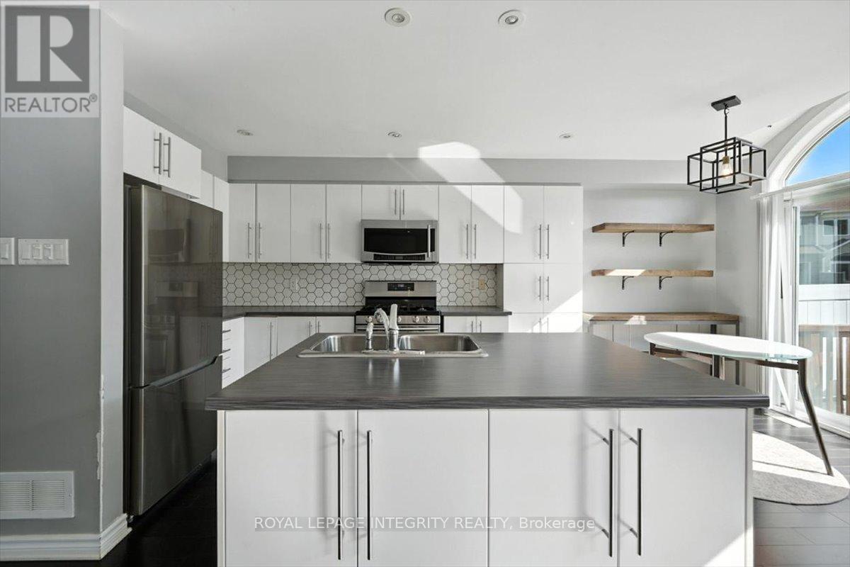 748 Morningstar Way, Ottawa, Ontario  K1W 0G6 - Photo 13 - X12388393