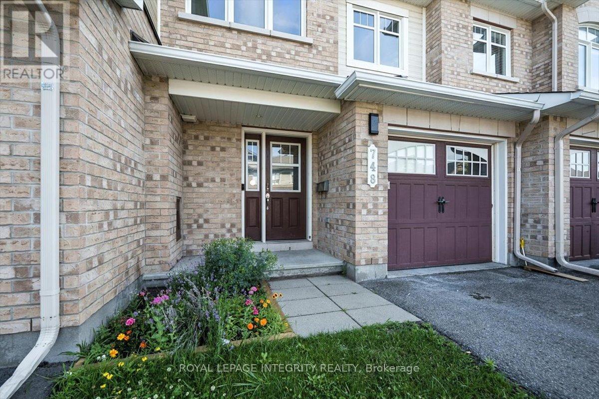 748 Morningstar Way, Ottawa, Ontario  K1W 0G6 - Photo 2 - X12388393