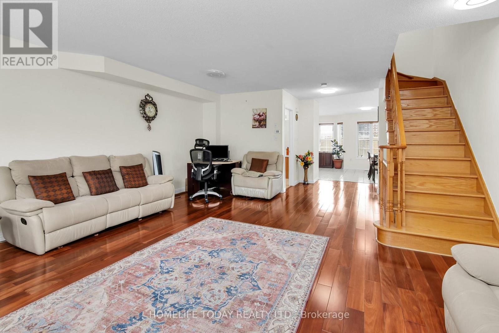 2nd & 3rd Floor - 33 Archibald Mews, Toronto, Ontario  M1P 0A5 - Photo 12 - E12388257