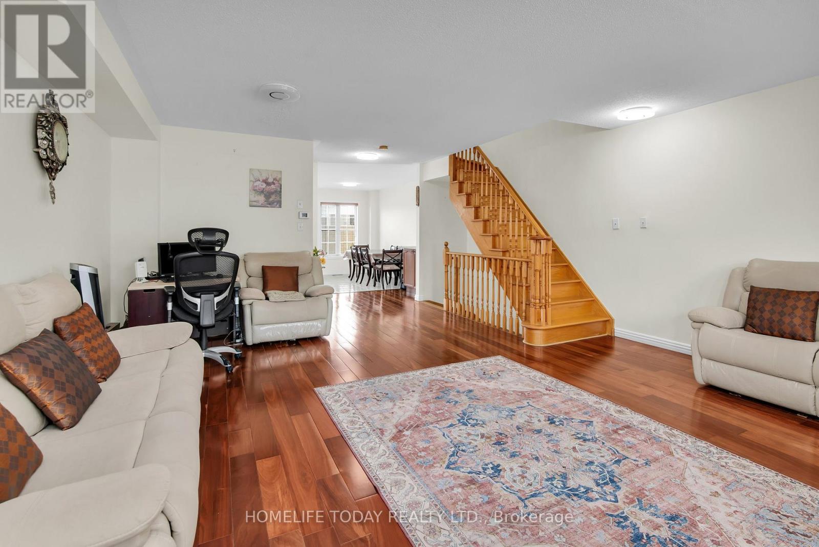 2nd & 3rd Floor - 33 Archibald Mews, Toronto, Ontario  M1P 0A5 - Photo 13 - E12388257