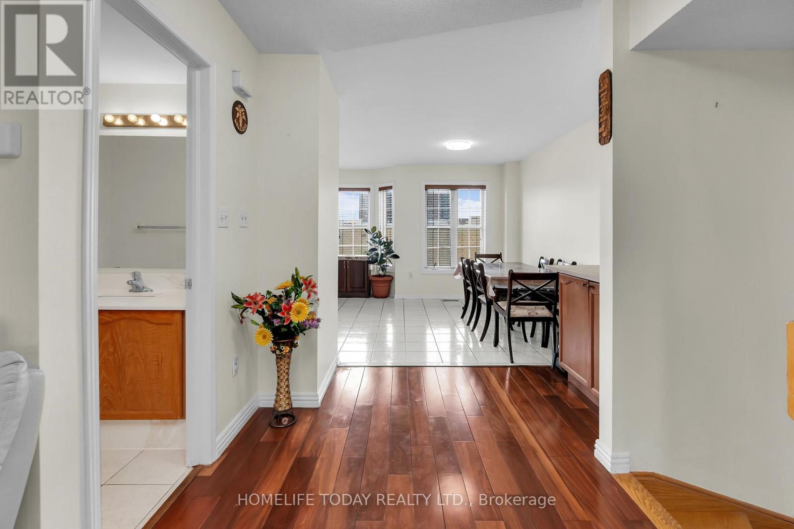 2nd & 3rd Floor - 33 Archibald Mews, Toronto, Ontario  M1P 0A5 - Photo 14 - E12388257