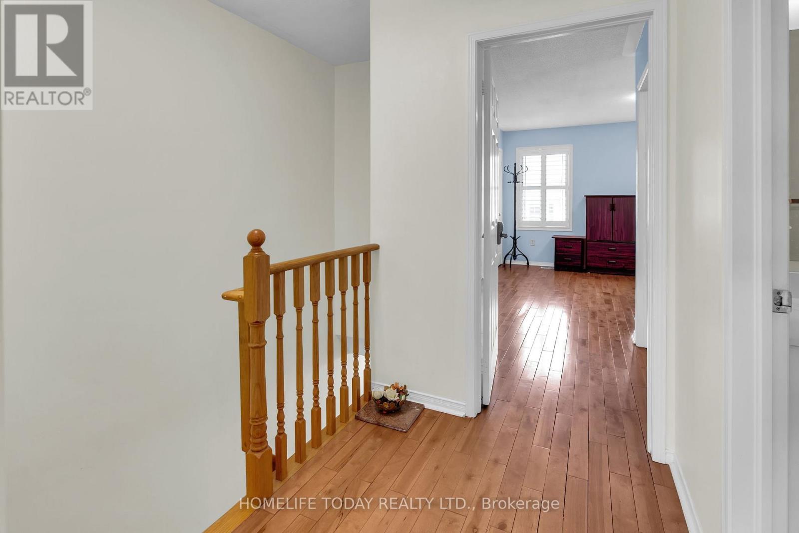 2nd & 3rd Floor - 33 Archibald Mews, Toronto, Ontario  M1P 0A5 - Photo 23 - E12388257