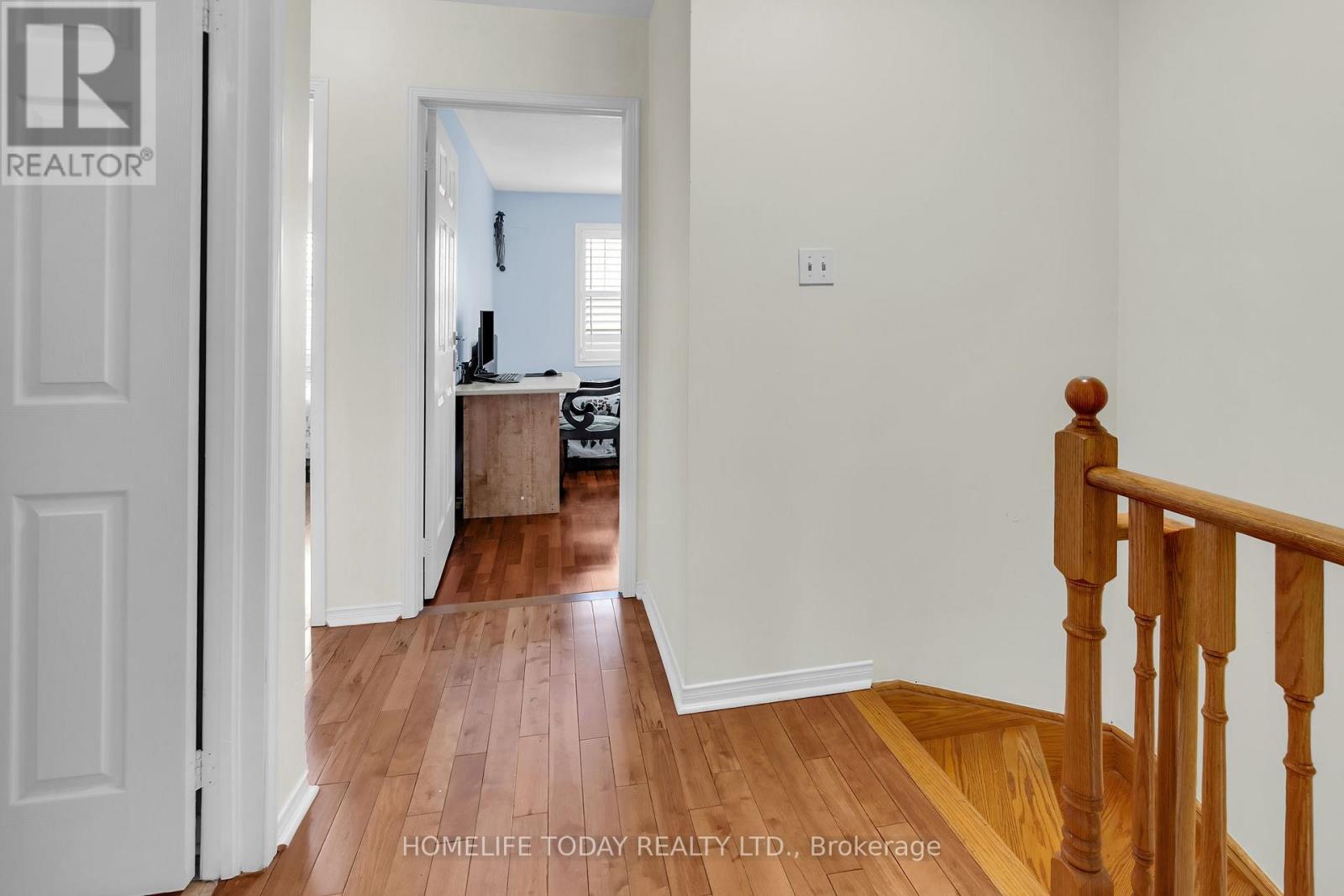 2nd & 3rd Floor - 33 Archibald Mews, Toronto, Ontario  M1P 0A5 - Photo 25 - E12388257