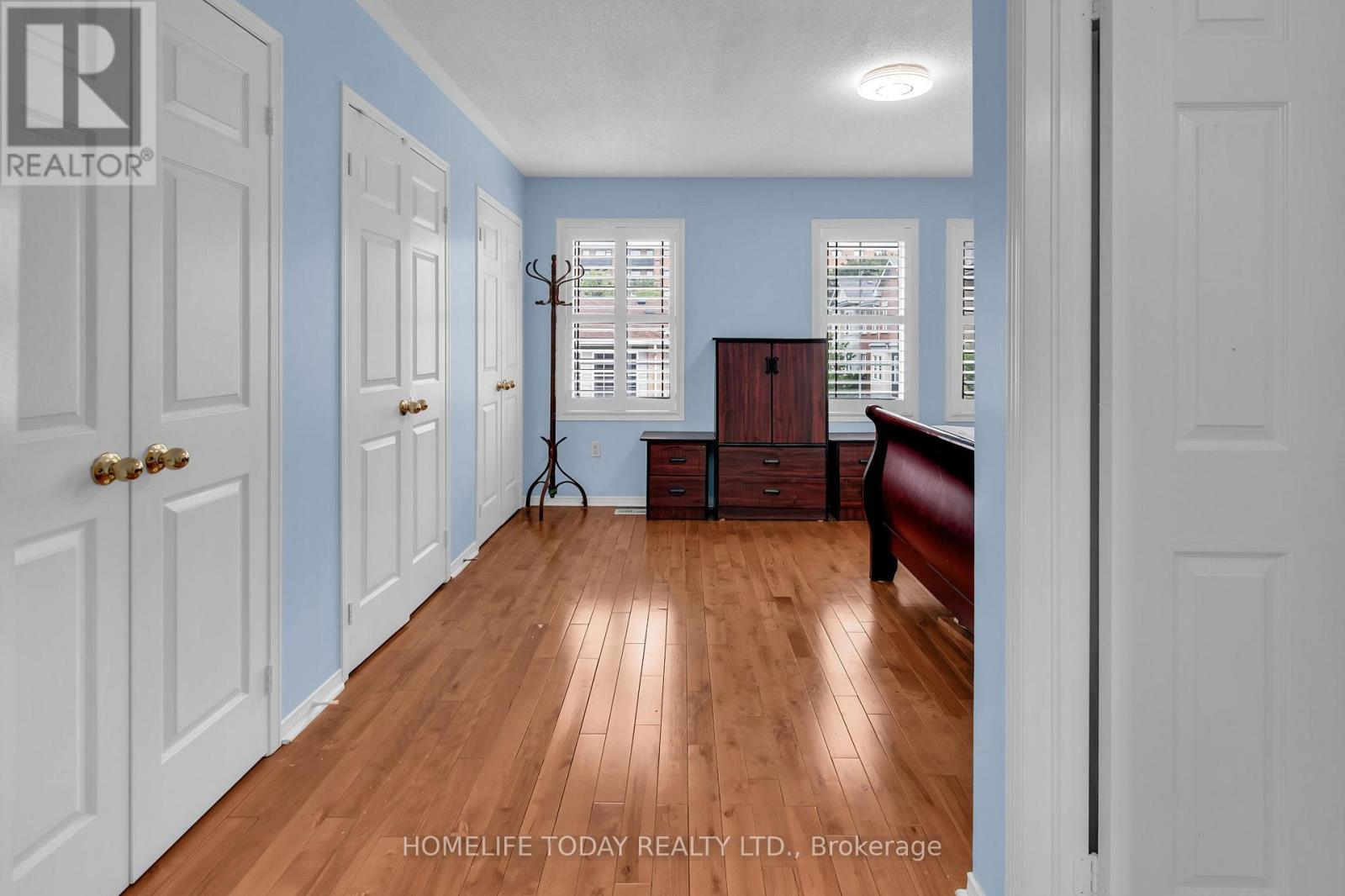 2nd & 3rd Floor - 33 Archibald Mews, Toronto, Ontario  M1P 0A5 - Photo 26 - E12388257