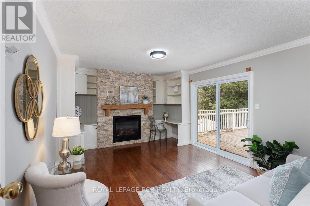 3 Royal Oak Road, East Gwillimbury (Mt Albert), Ontario  L0G 1M0 - Photo 14 - N12388093