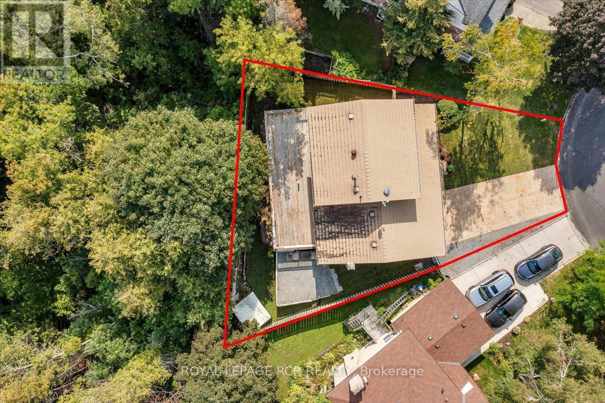 3 Royal Oak Road, East Gwillimbury (Mt Albert), Ontario  L0G 1M0 - Photo 2 - N12388093
