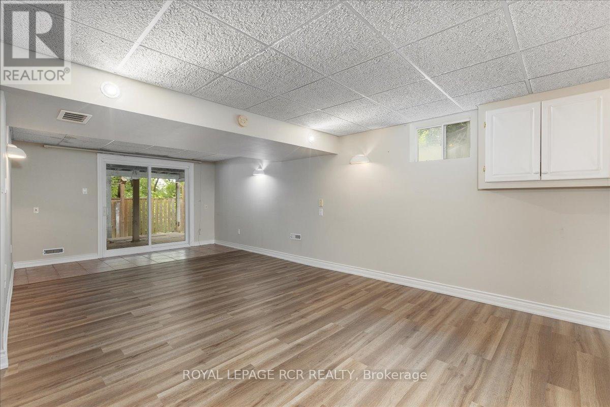 3 Royal Oak Road, East Gwillimbury (Mt Albert), Ontario  L0G 1M0 - Photo 22 - N12388093