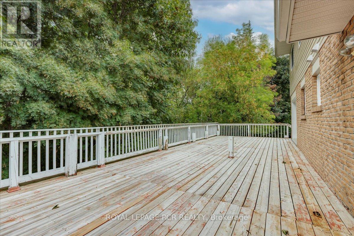 3 Royal Oak Road, East Gwillimbury (Mt Albert), Ontario  L0G 1M0 - Photo 27 - N12388093
