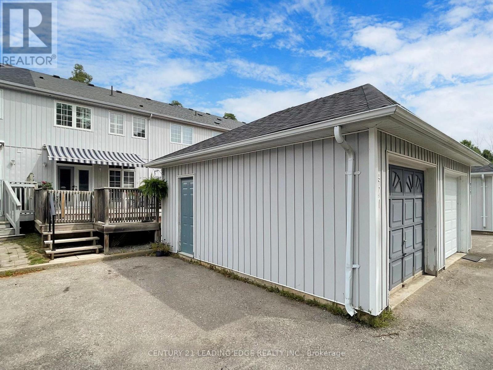 977 Lake Drive E, Georgina (Sutton & Jackson's Point), Ontario  L0E 1L0 - Photo 30 - N12388114