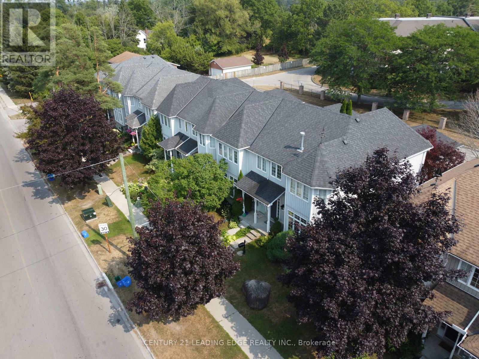977 Lake Drive E, Georgina (Sutton & Jackson's Point), Ontario  L0E 1L0 - Photo 31 - N12388114