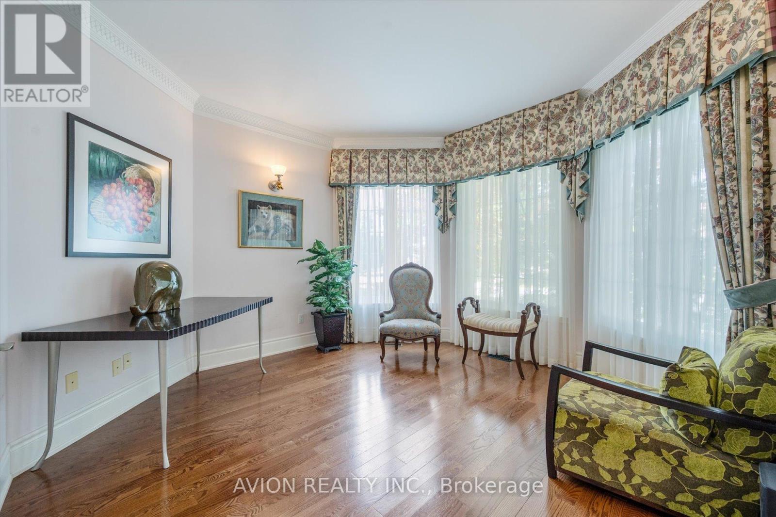 37 Frybrook Crescent, Richmond Hill (Bayview Hill), Ontario  L4B 4B9 - Photo 17 - N12388156
