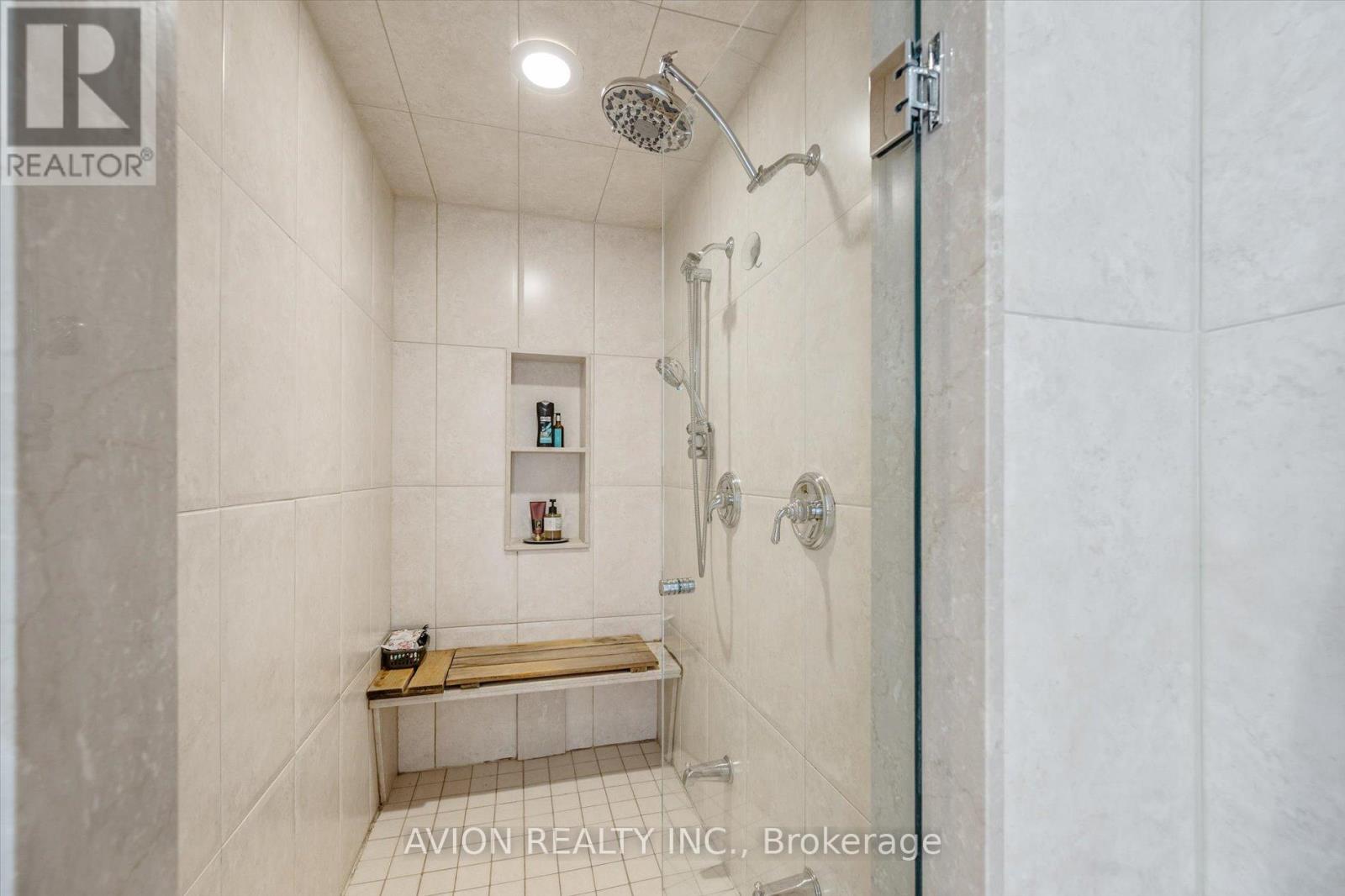 37 Frybrook Crescent, Richmond Hill (Bayview Hill), Ontario  L4B 4B9 - Photo 23 - N12388156