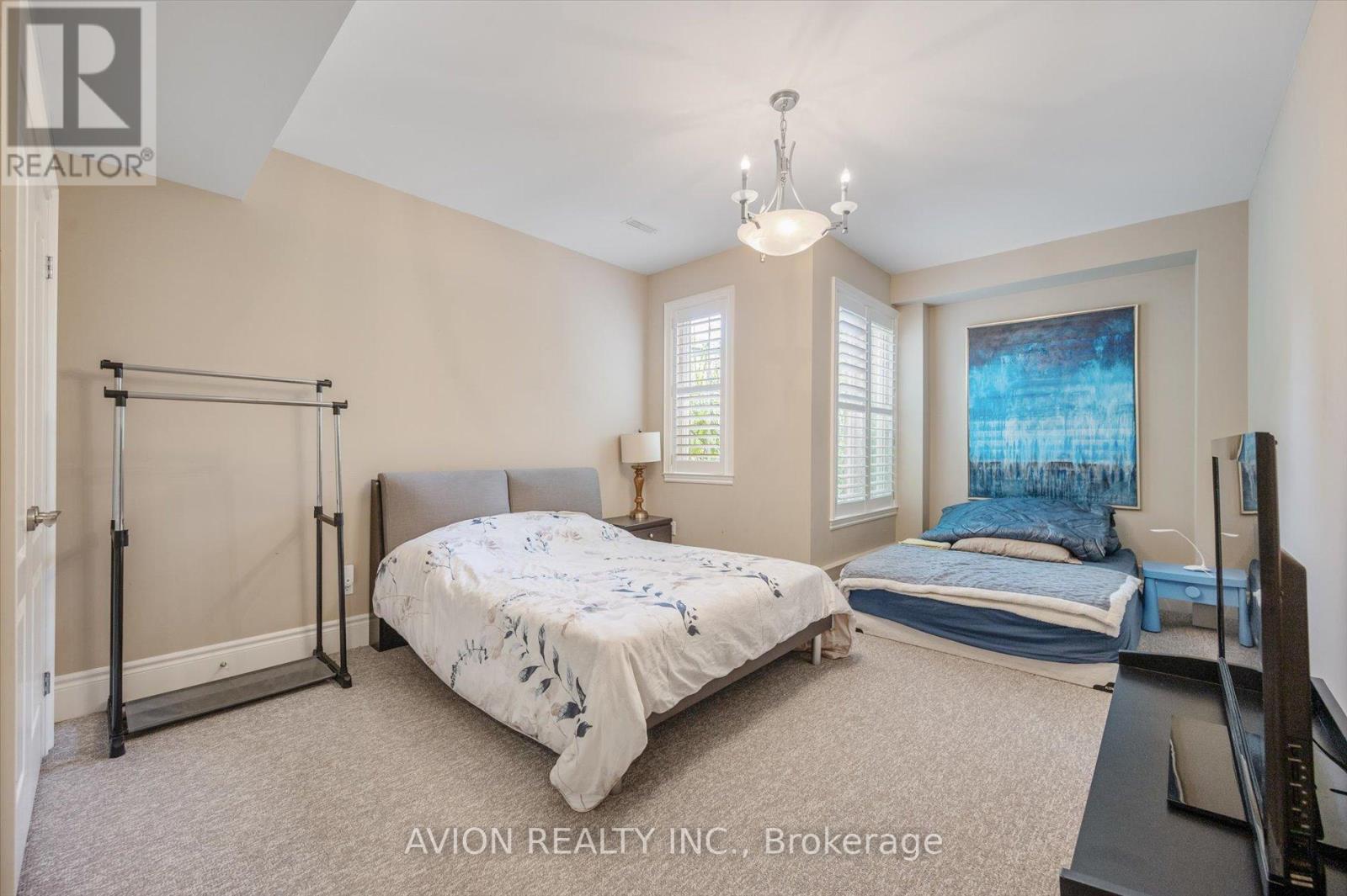37 Frybrook Crescent, Richmond Hill (Bayview Hill), Ontario  L4B 4B9 - Photo 39 - N12388156