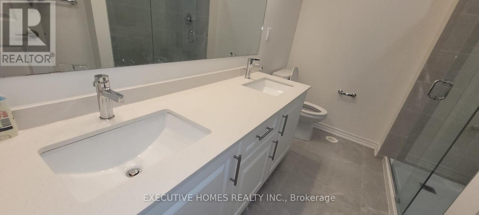 39 Montrose Boulevard, Bradford West Gwillimbury, Ontario  L3Z 4P3 - Photo 12 - N12388232