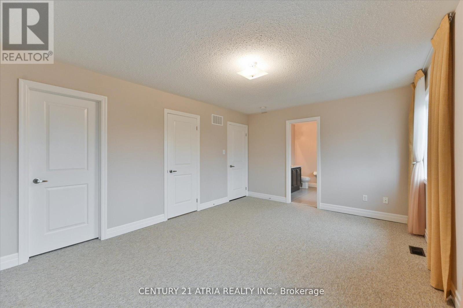 31 Fred Mason Street, Georgina, Ontario  L4P 0B2 - Photo 22 - N12388242