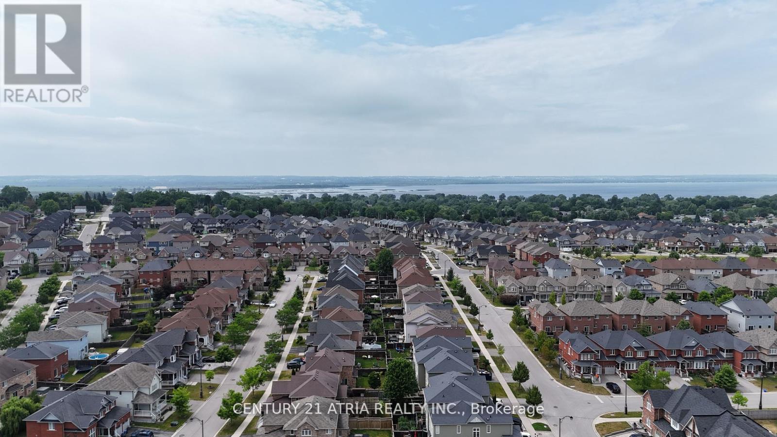 31 Fred Mason Street, Georgina, Ontario  L4P 0B2 - Photo 36 - N12388242