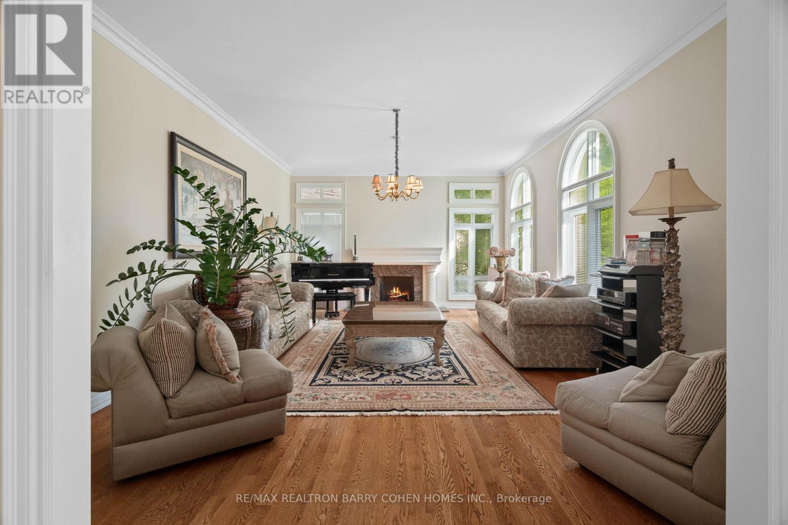 78 Elgin Street, Markham (Thornhill), Ontario  L3T 1W6 - Photo 8 - N12388285